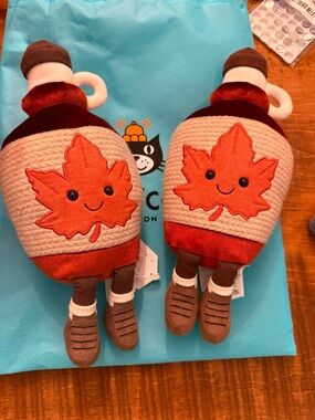 Acered Maple Syrup Jellycat (1) Canadian Exclusive